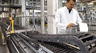 Laboratorio de pruebas igus® para cadenas portacables