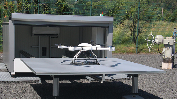 Hangar para drones con drylin W