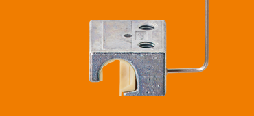 Linear housing with manual clearance adjustment
